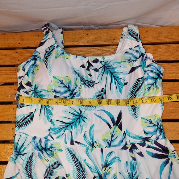 Sonnet Shores Skirted Tropical Blue/Green One-Piece Full Coverage Size 22W NWT - Picture 9 of 11